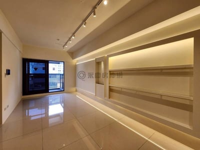 崑庭敦品｜五福國中學區｜3房平車 照片 4