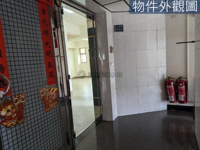南京新富邊間三面採光 3+1房.室內近30坪 照片 4