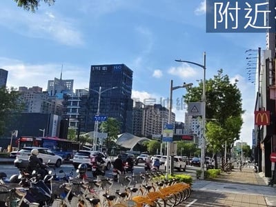 農十六凹子底明誠路上精華文市透店 照片 20