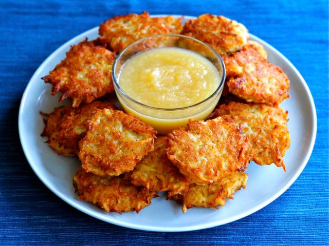 247 Easy Marijuana Edibles Recipes to Make at Home 74 Great-Edibles-Recipes-Pot-Potato-Latkes-Weedist-640x480