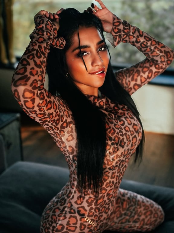 Luz Yasmina ❤️💦🎬