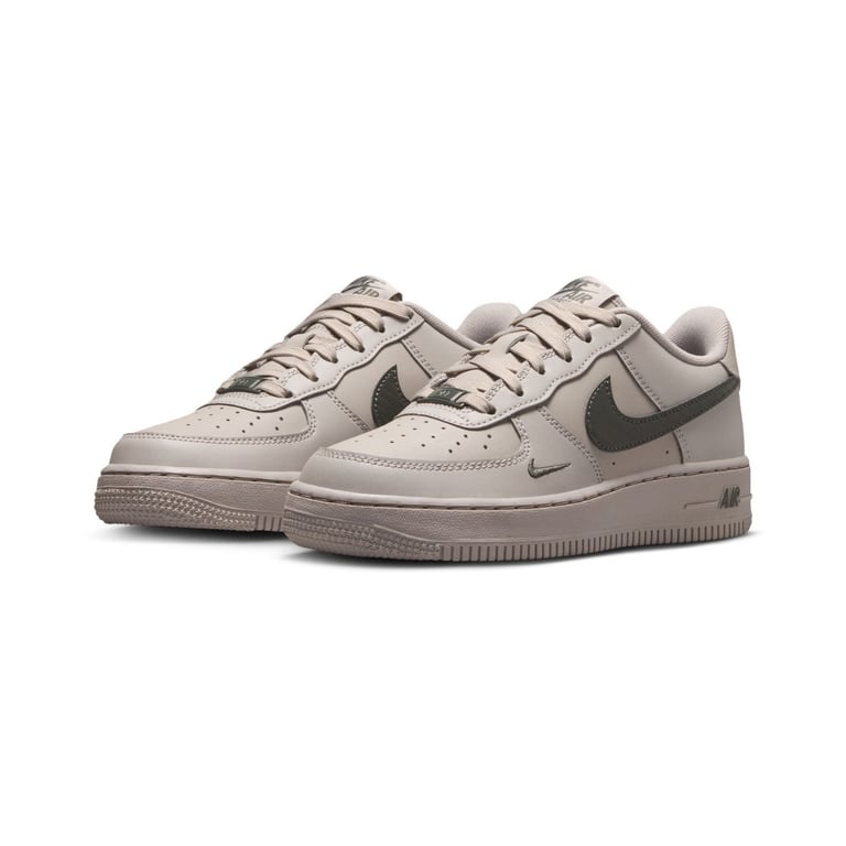 Кеды Nike Air Force 1 Tech Essential