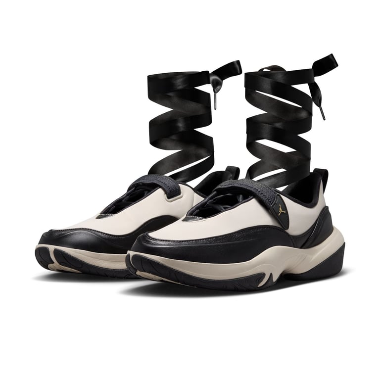 Adidași Jordan Pointe