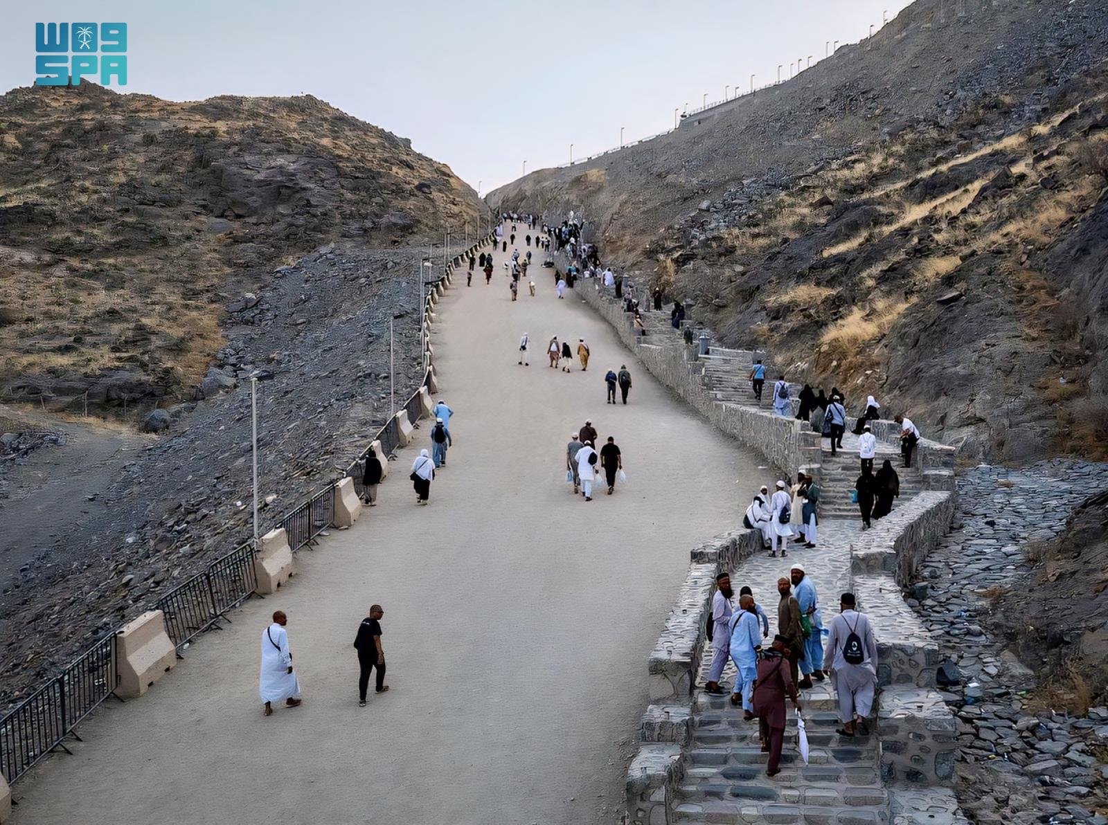 صورة من الألبوم