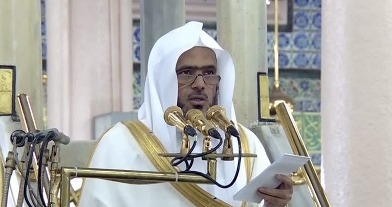 ?مام المسجد النبوي: من أدب