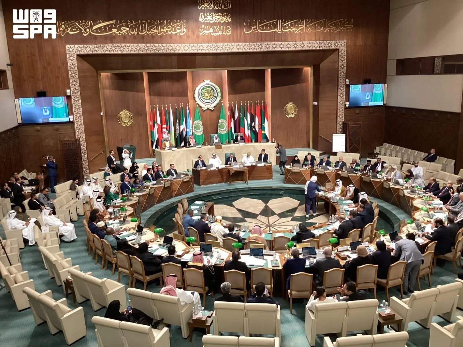 صورة من الألبوم