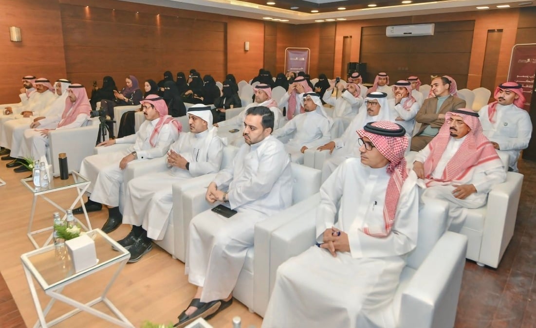 صورة من الألبوم