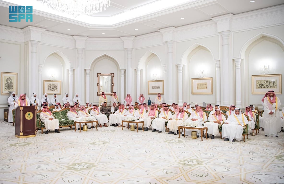 صورة من الألبوم