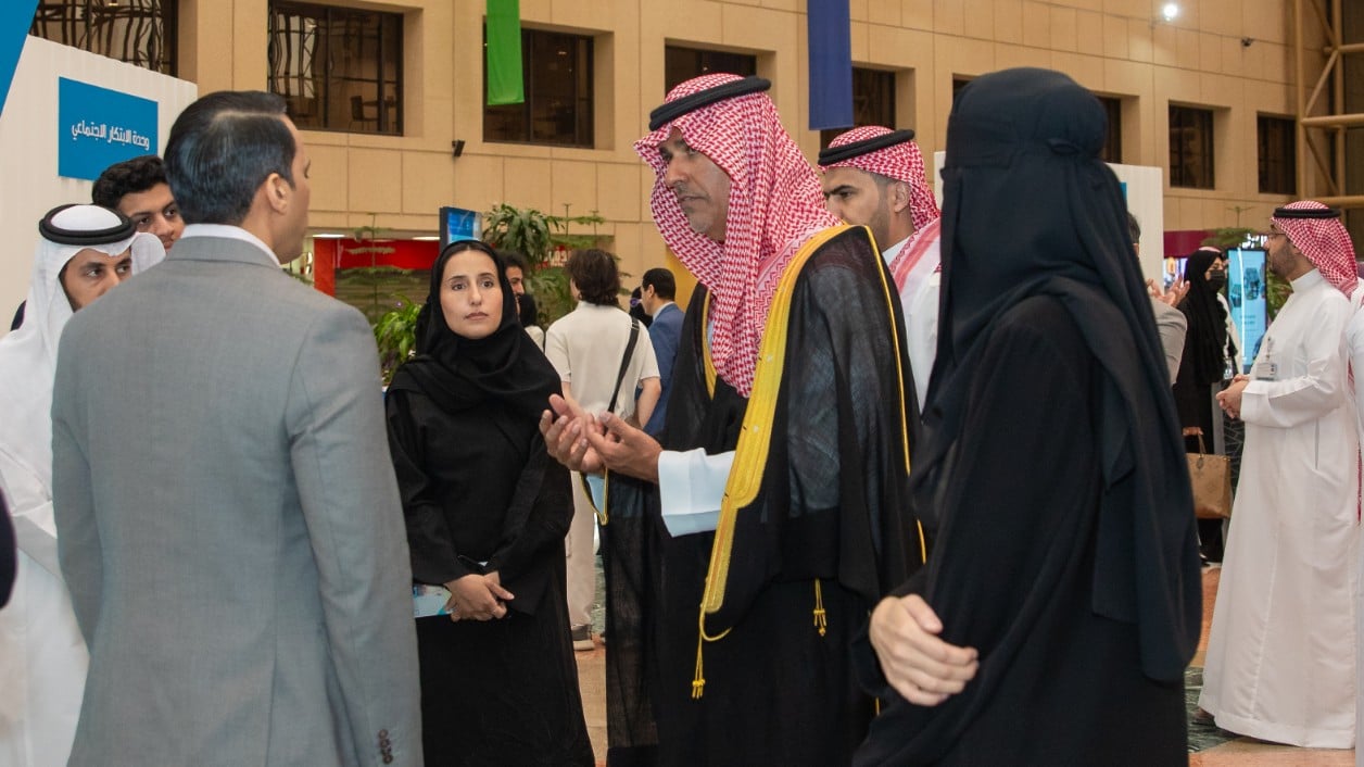 صورة من الألبوم
