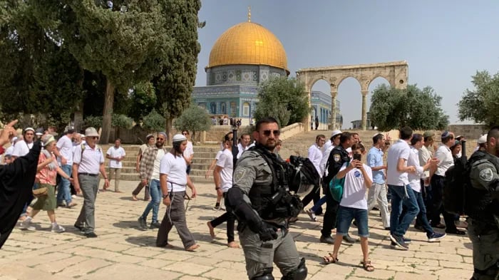 120 مستوطناً يقتحمون الأقصى والاحتلال يمنع الأذان 84 مرة في الإبراهيمي