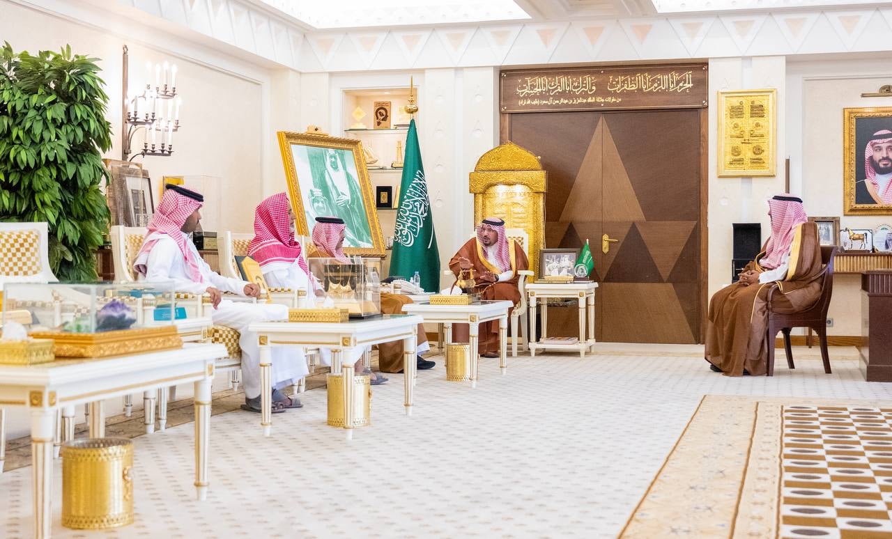 صورة من الألبوم