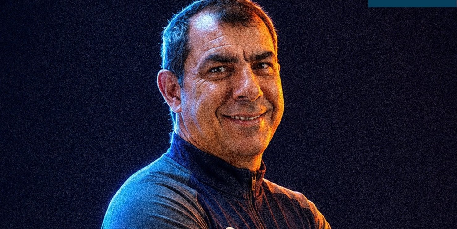 الفيحاء يتعاقد مع المدرب البرازيلي فابيو كاريلي حتى نهاية موسم 2026-2027. كاريلي سبق له تحقيق الدوري البرازيلي مع كورينثيانز وقيادة سانتوس للتتويج بدوري الدرجة الثانية 2024. يمتلك خبرة سابقة في الكرة السعودية مع الوحدة والاتحاد وضمك 