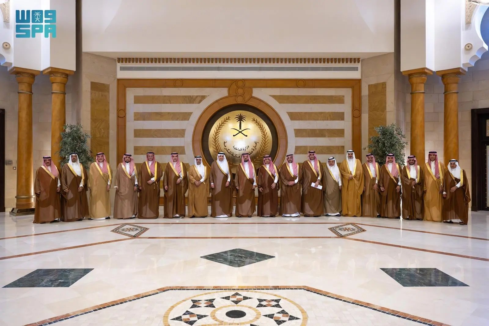 صورة من الألبوم