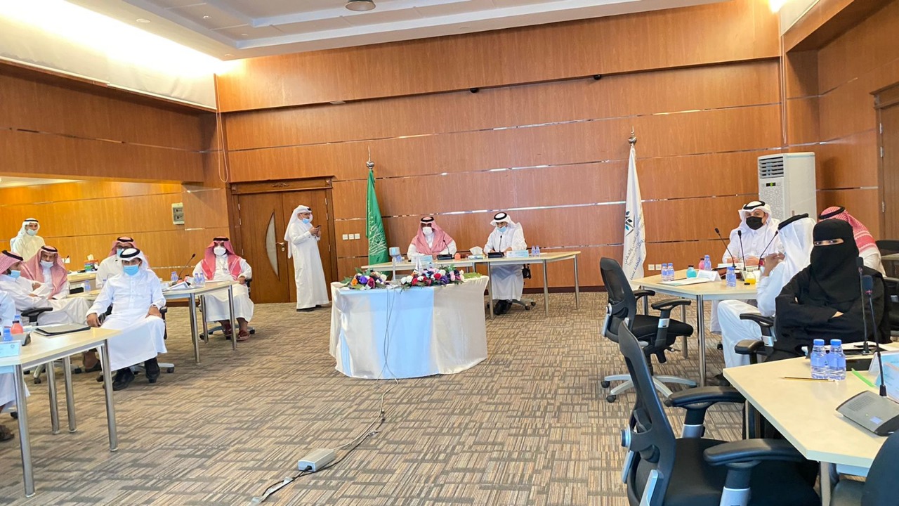 نائب عسير لسياسات الجودة يلتقي