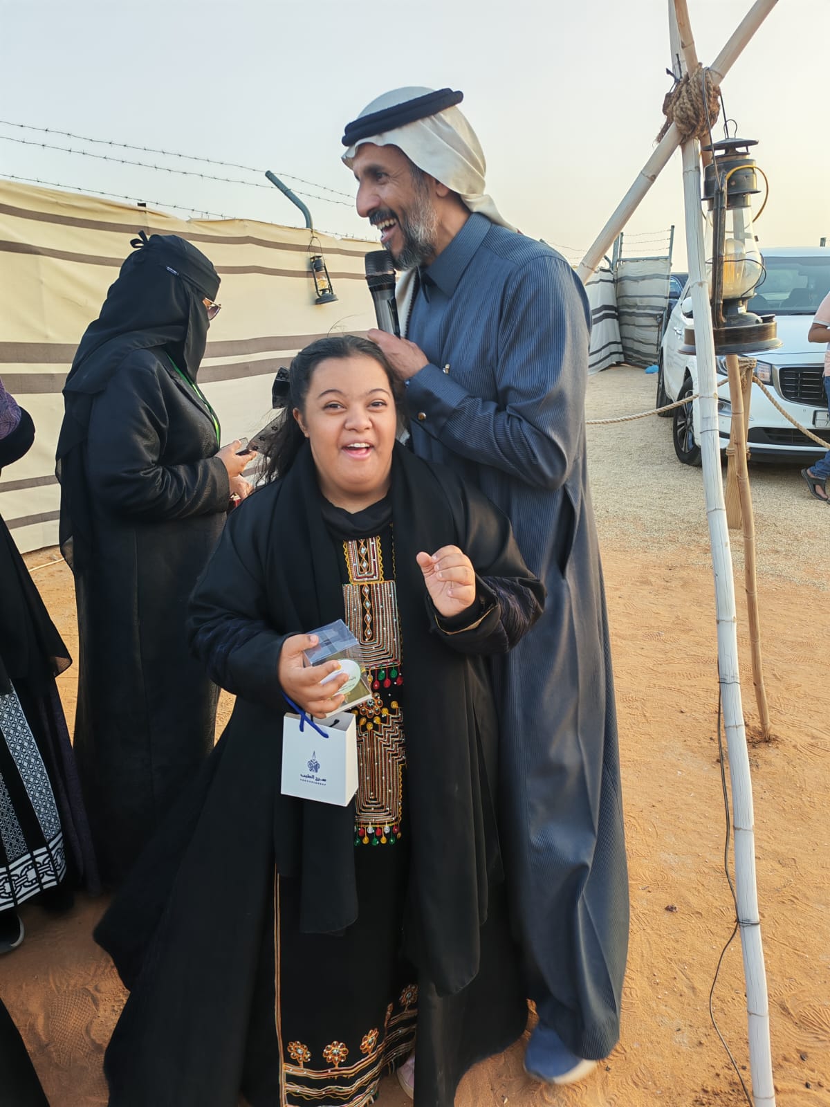 صورة من الألبوم