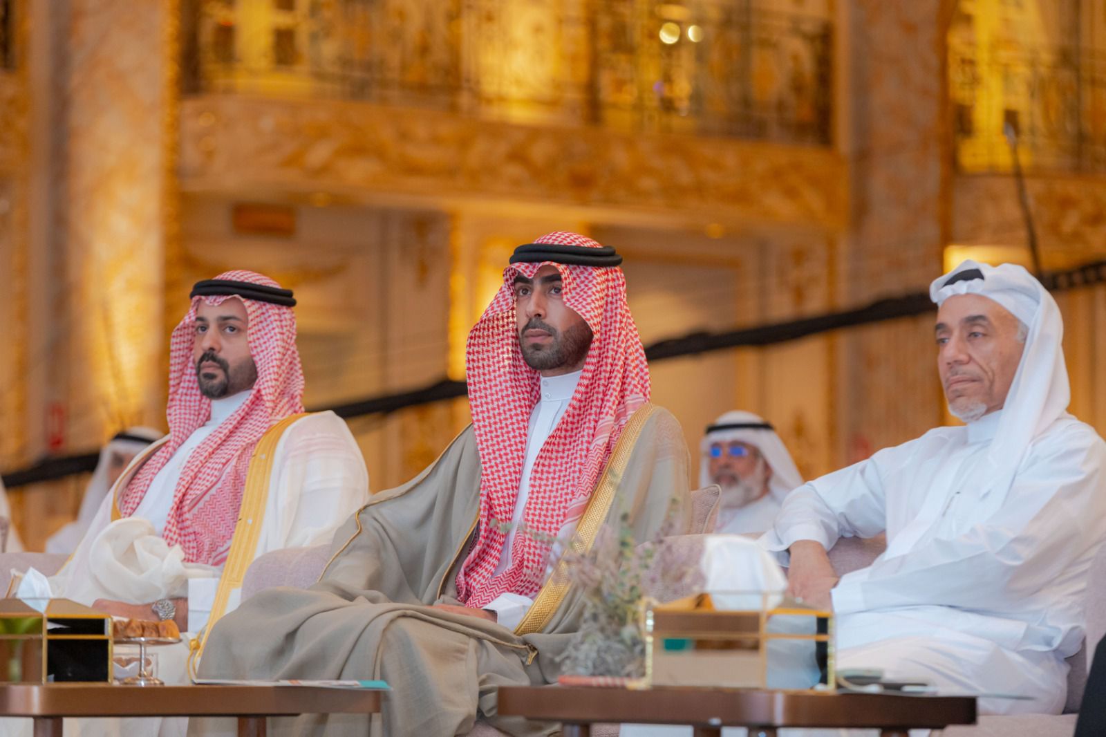 صورة من الألبوم