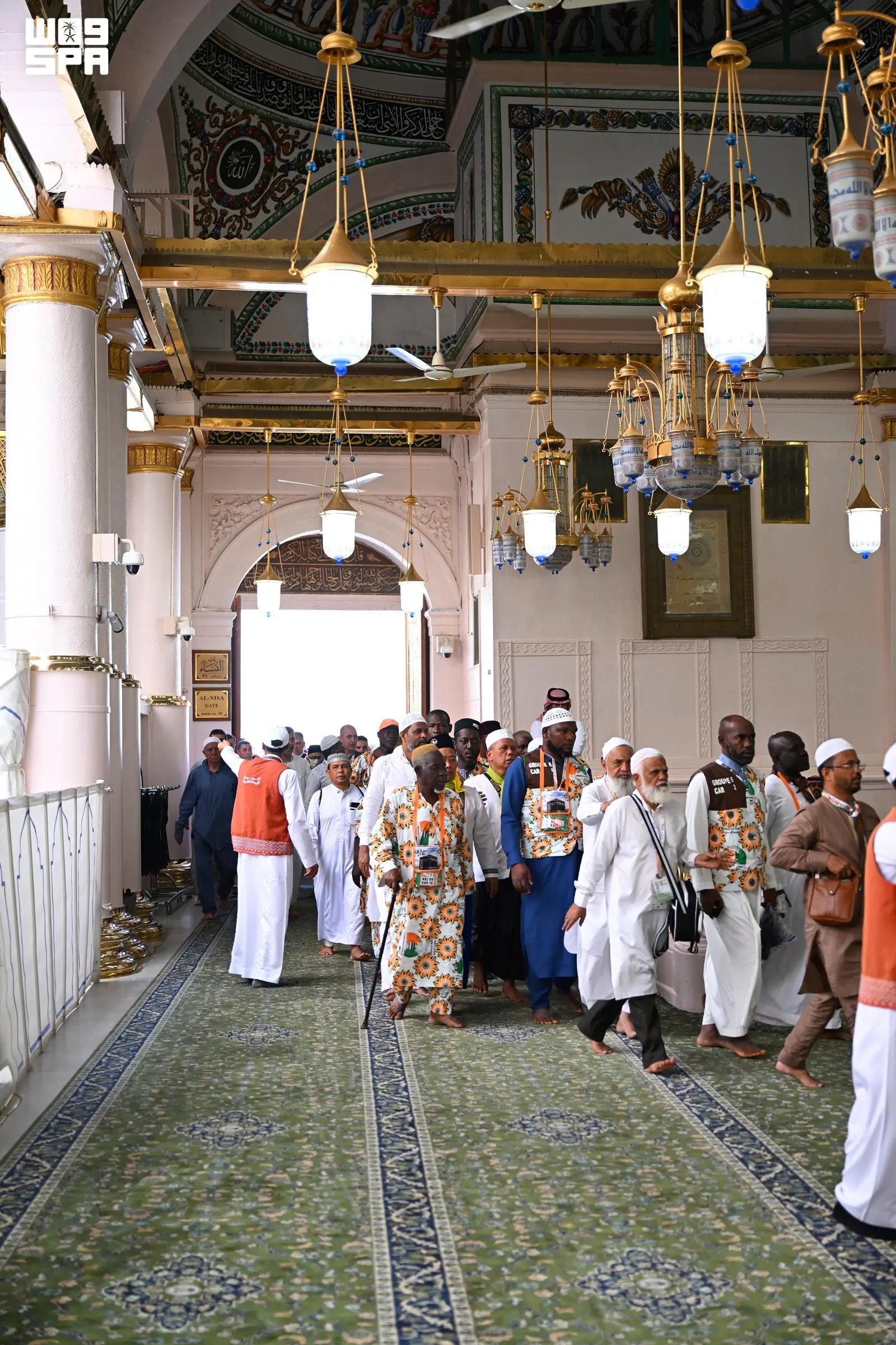 صورة من الألبوم