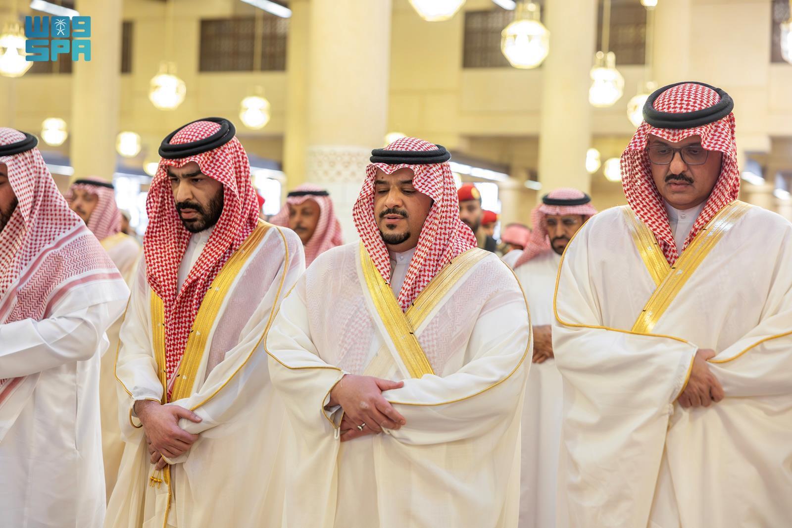 صورة من الألبوم