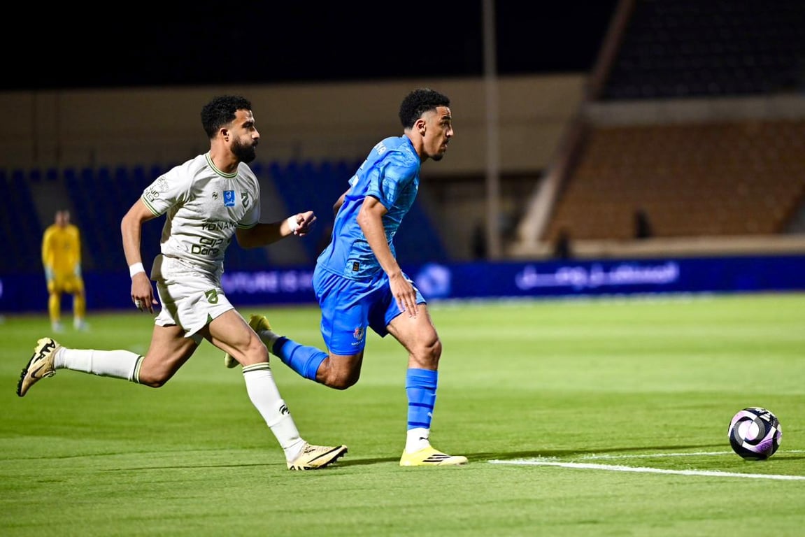 تعادل نيوم والحزم يشعل صراع المراكز