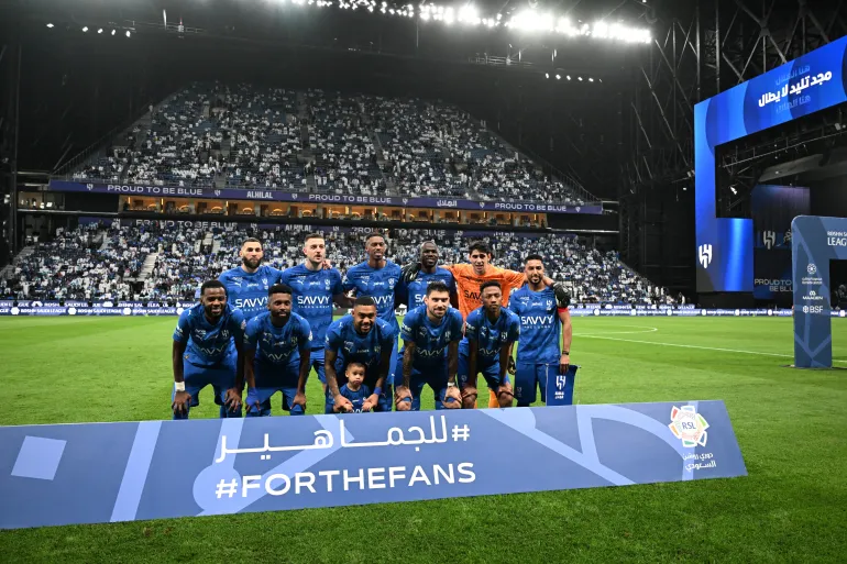 الهلال ينافس عمالقة أوروبا ضمن أكثر الأندية تمثيلاً في مونديال 2026. تواجد بارز للنادي ضمن قائمة تضم أندية عالمية كبرى بعدد 12 لاعباً في المنتخبات المشاركة. تفوق عدد من الأندية الأوروبية الكبرى في الصدارة مع استمرار الحضور القوي للأندية السعودية في المحفل العالمي 