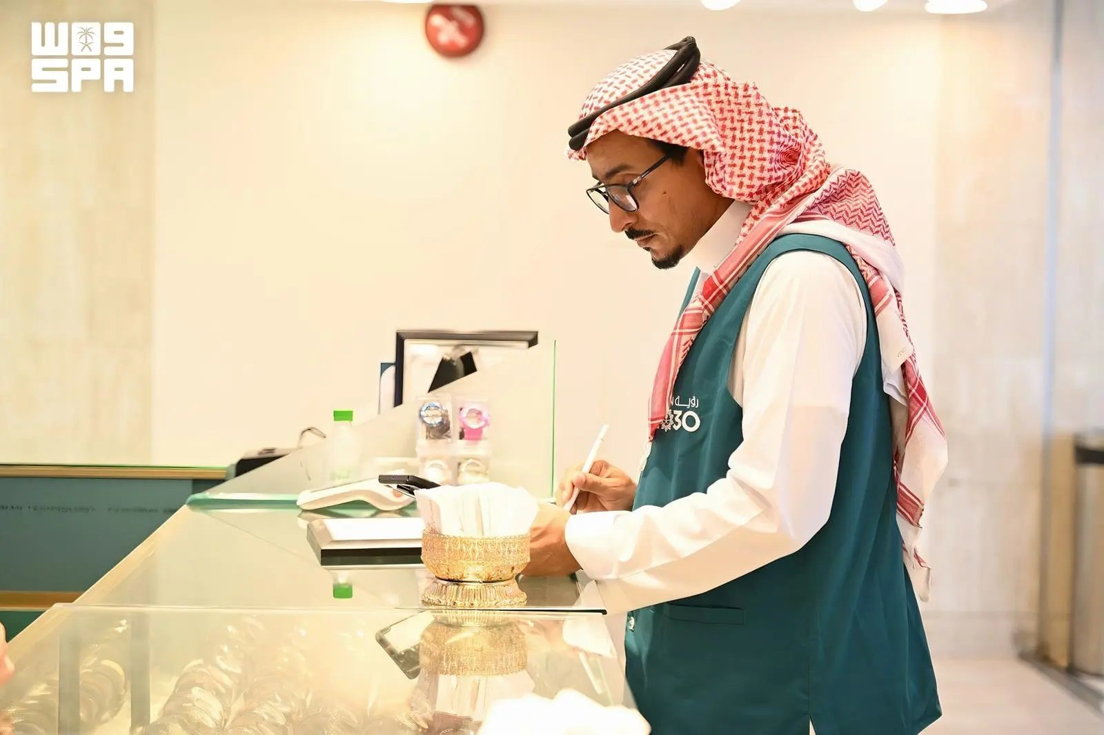 صورة من الألبوم