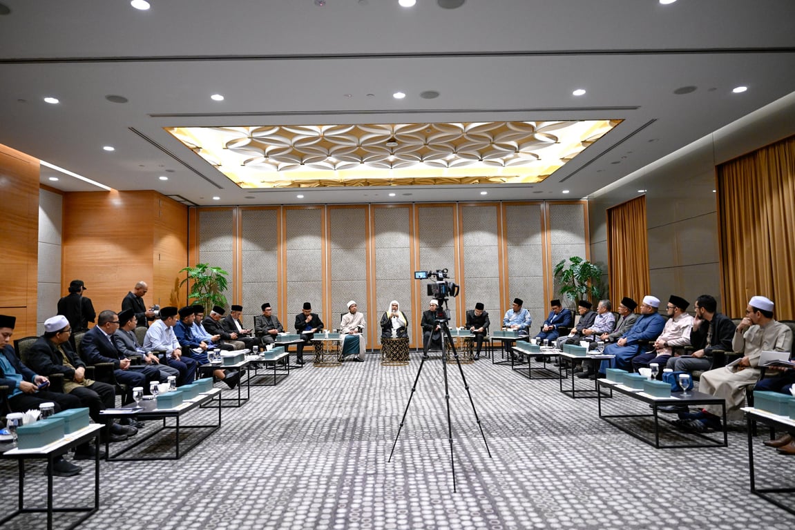 صورة من الألبوم