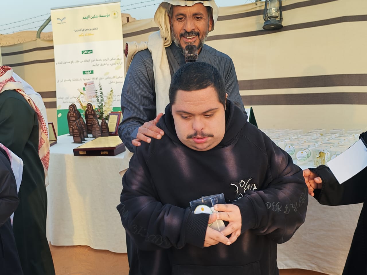 صورة من الألبوم