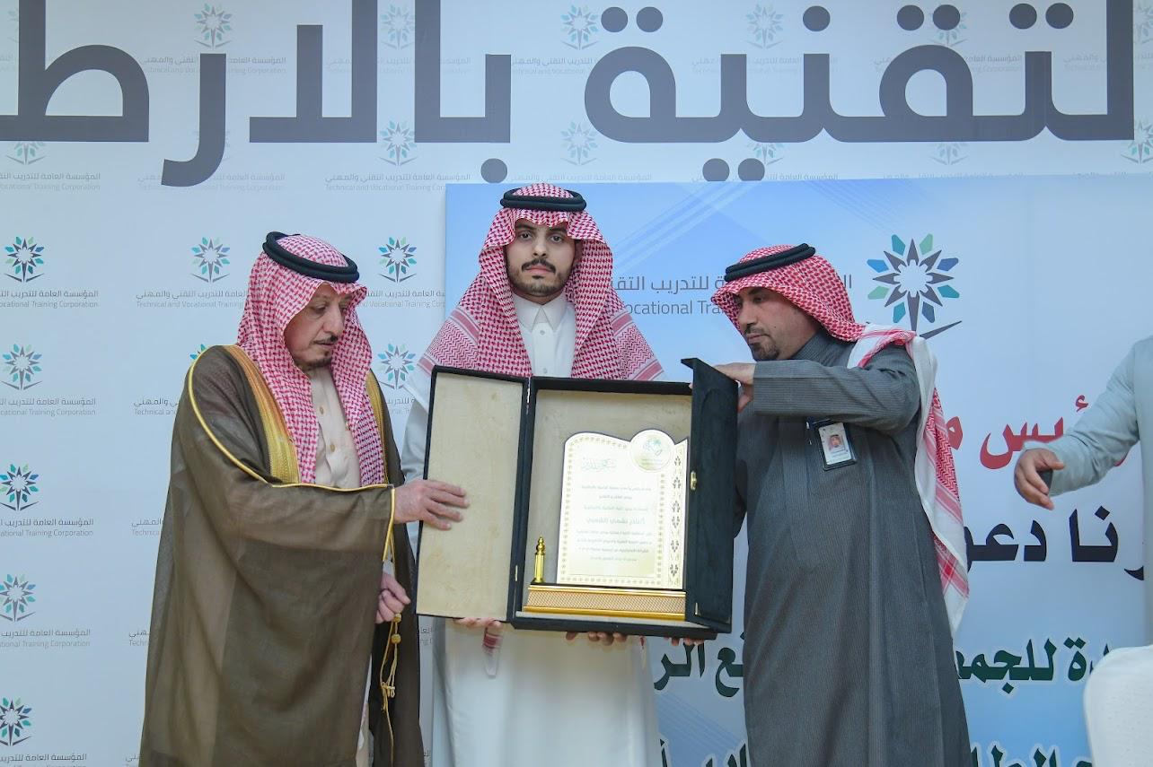 صورة من الألبوم