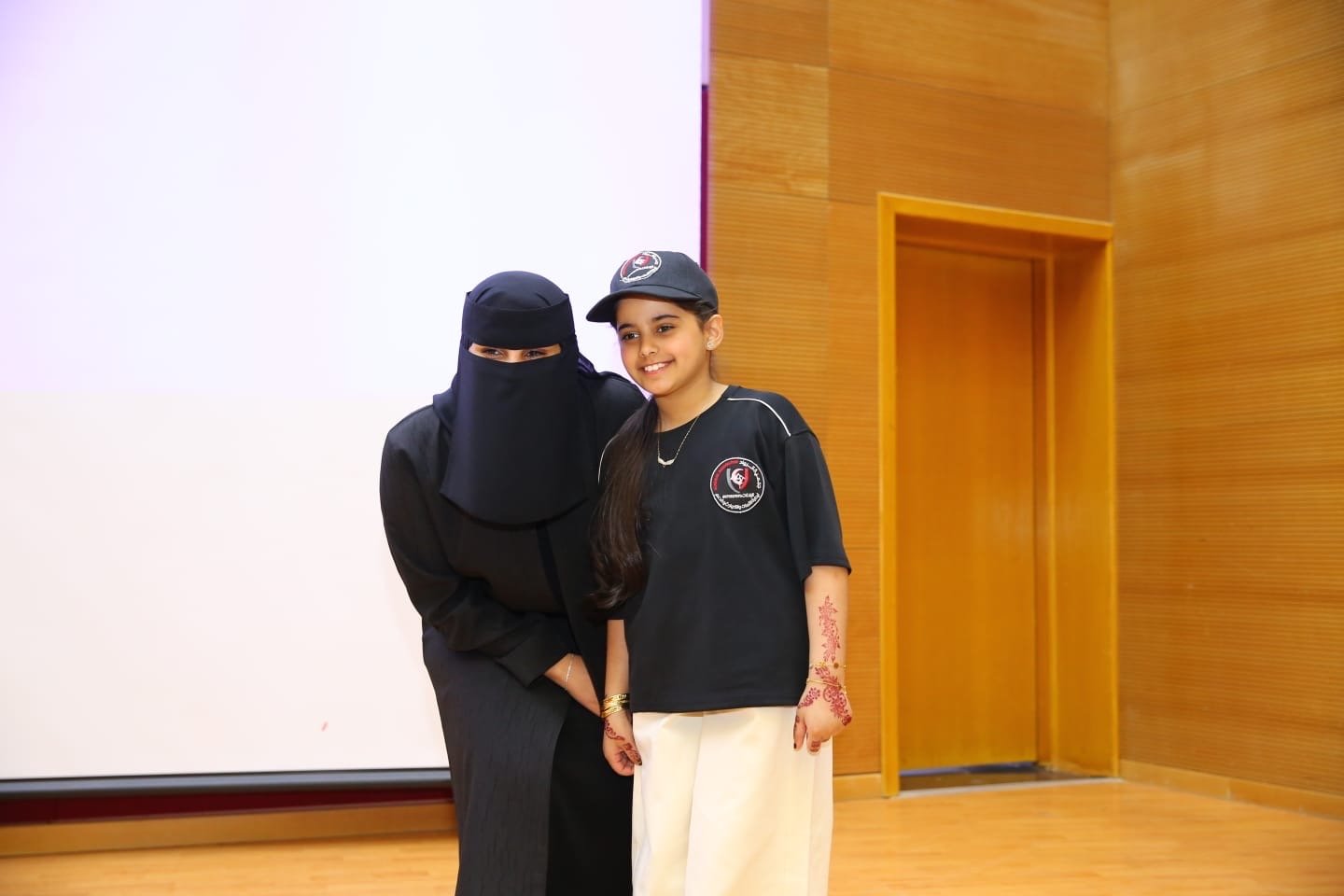 صورة من الألبوم