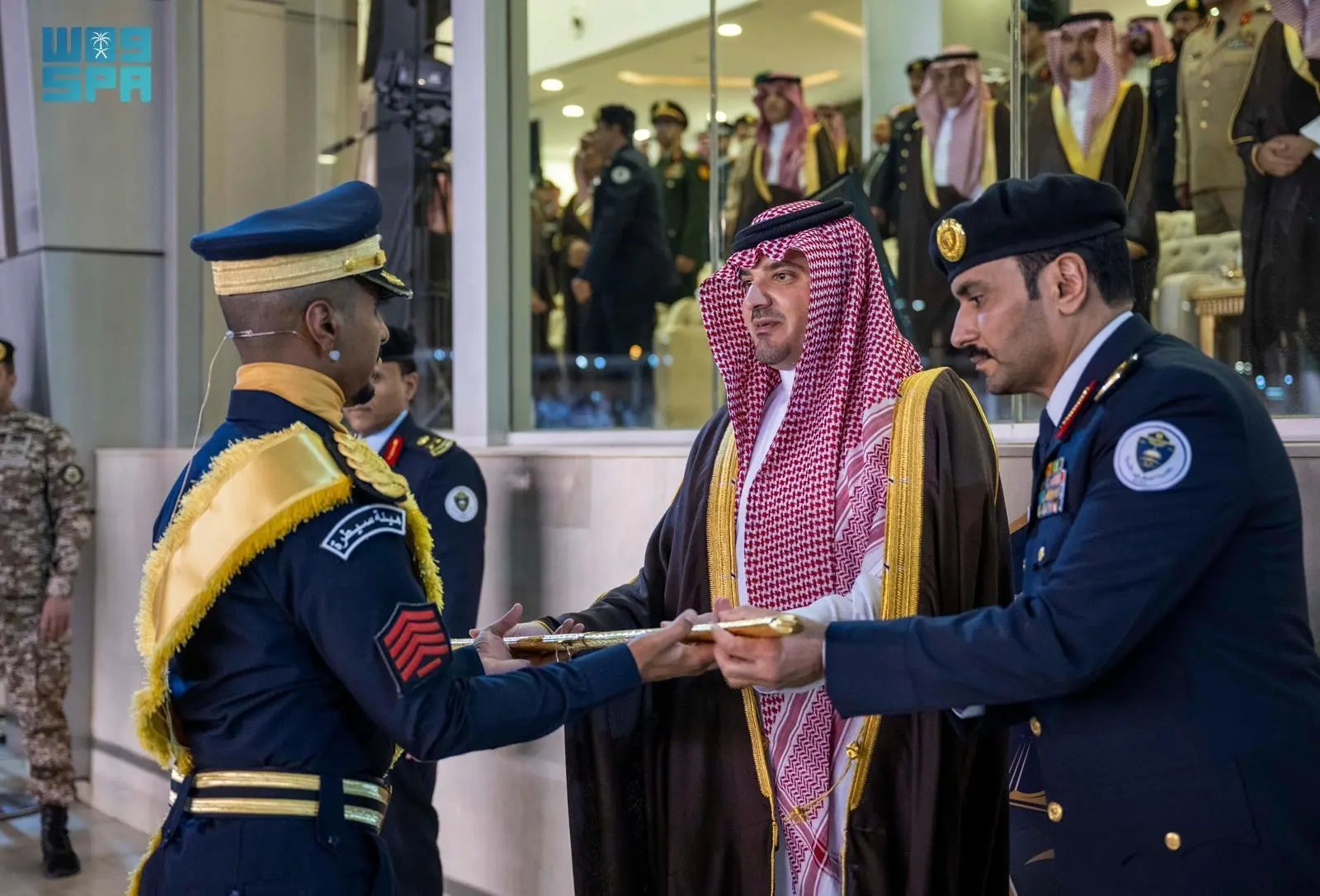 صورة من الألبوم