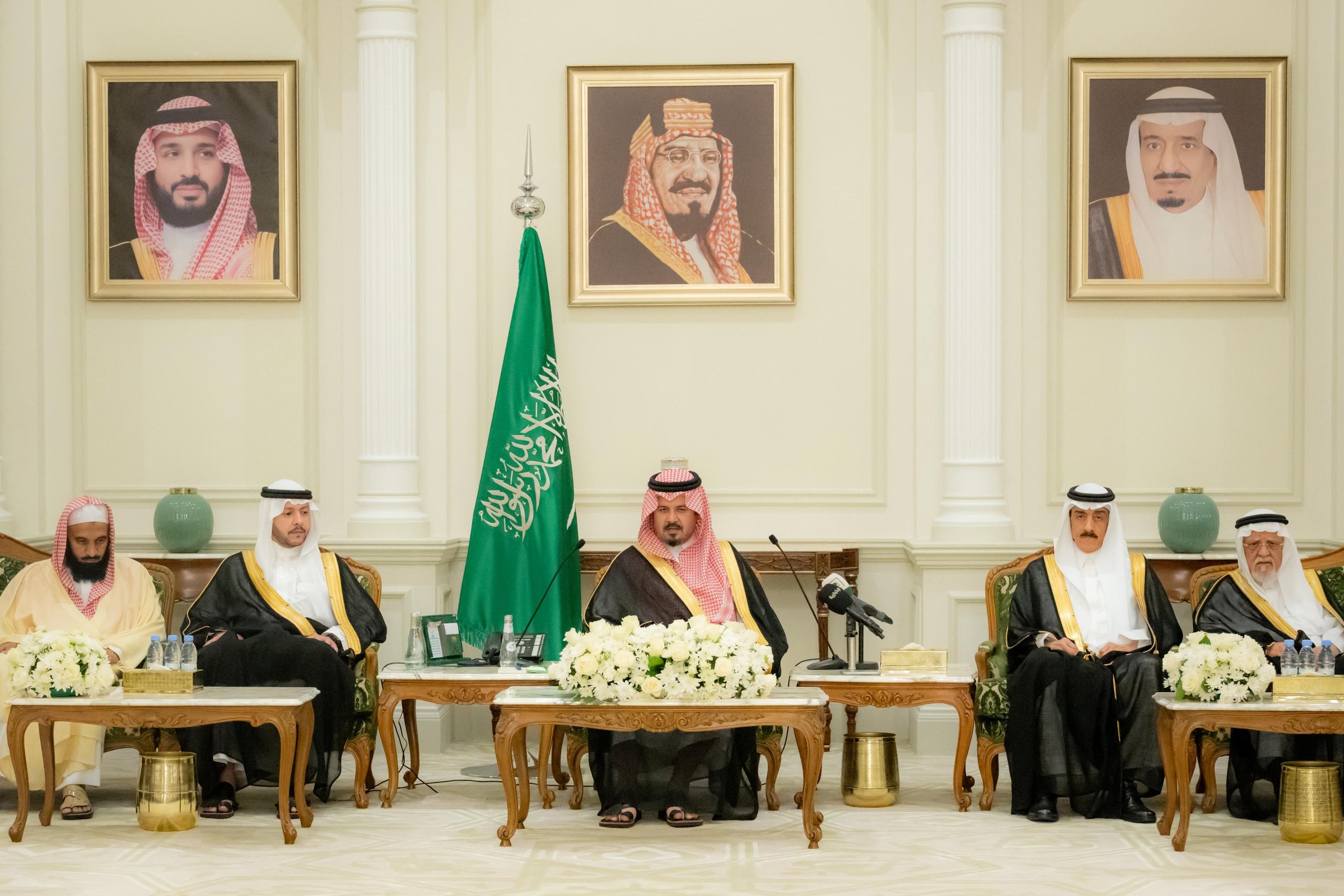 أمير المدينة المنورة يؤكد نجاح موسم حج 2023 بفضل القيادة الرشيدة - صورة 2