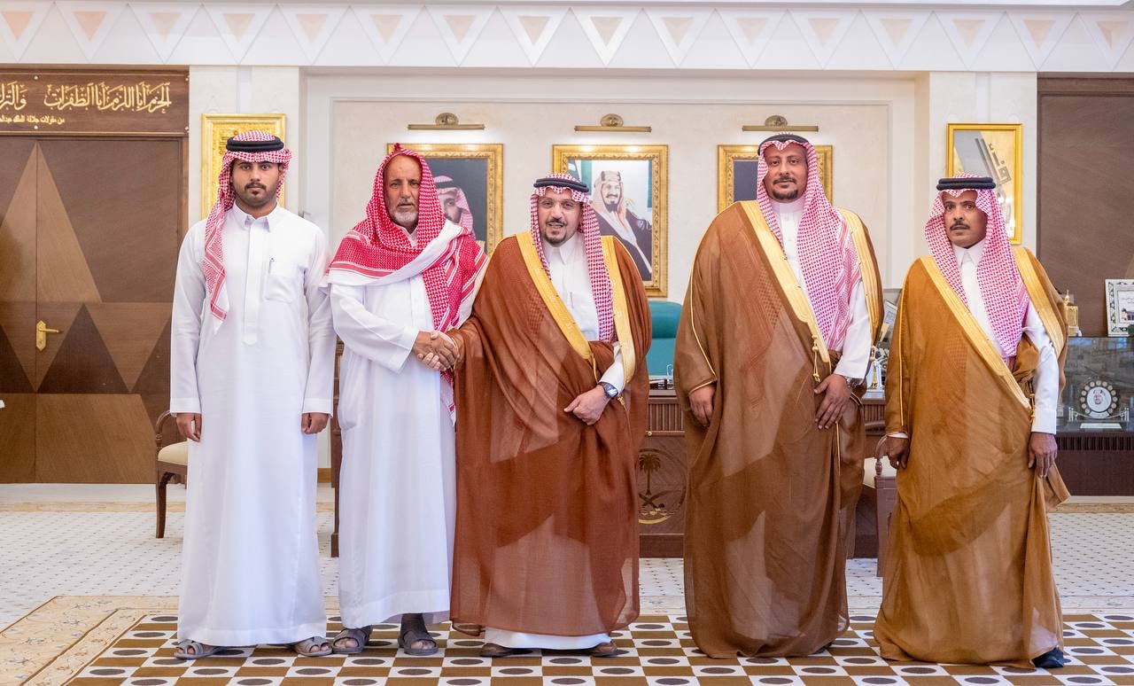 صورة من الألبوم