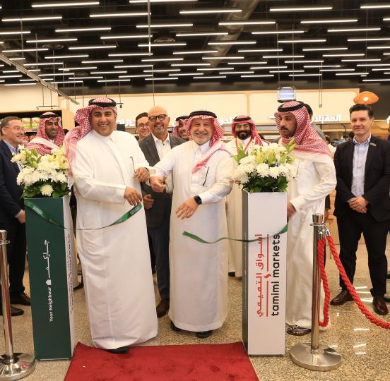 أسواق التميمي تطلق مفهومها الجديد "أسواق التميمي، جاركم" مع افتتاح فرع الخبر التحلية، لتكون أقرب لسكان الأحياء بتجربة تسوق سهلة وسريعة تجمع بين المنتجات الطازجة وخيارات الطعام اليومية والخدمات المتكاملة 