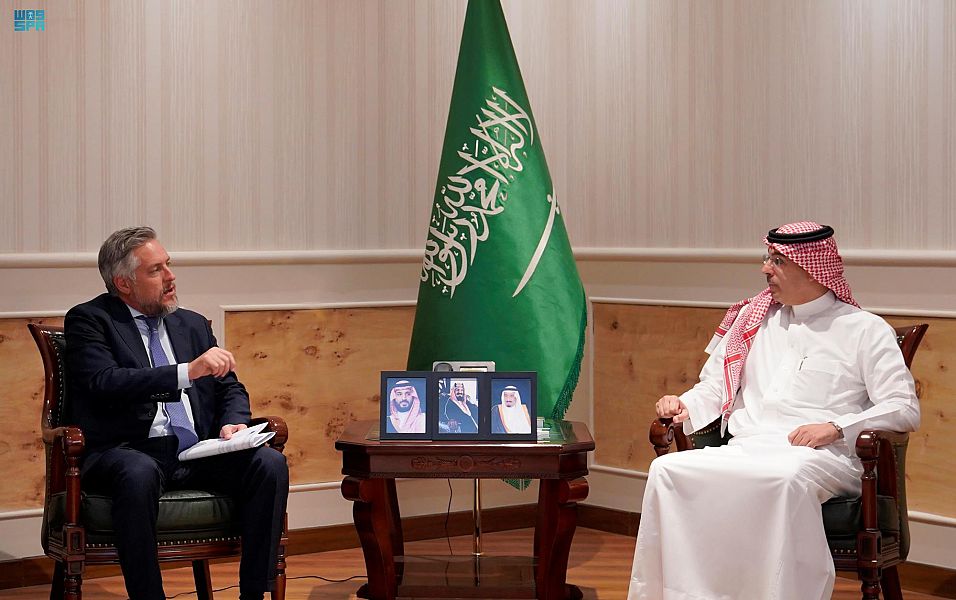 ?لعواد يبحث مع سفير الاتحاد