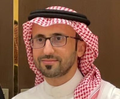 استشاري نفسي: الوراثة تزيد قابلية الإصابة بالاضطرابات النفسية ولا تحكم عليك بها - الفصام والاضطراب ثنائي القطب أكثر ارتباطًا بالوراثة، لكن احتمالات الإصابة تبقى منخفضة. - تاريخ العائلة يزيد من خطر الإصابة، لكنه لا يعني حتمية المرض النفسي 