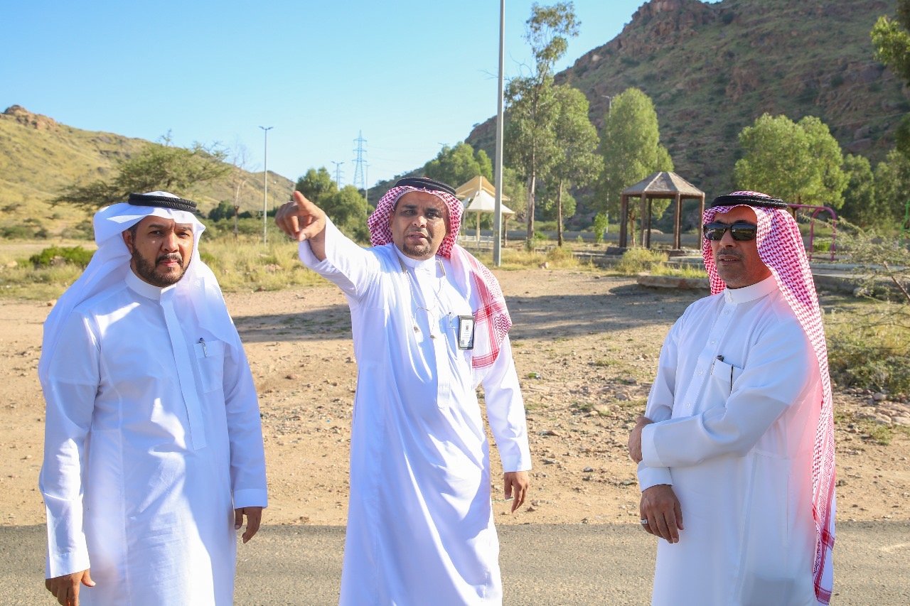 ?مين الطائف يقف على المواقع