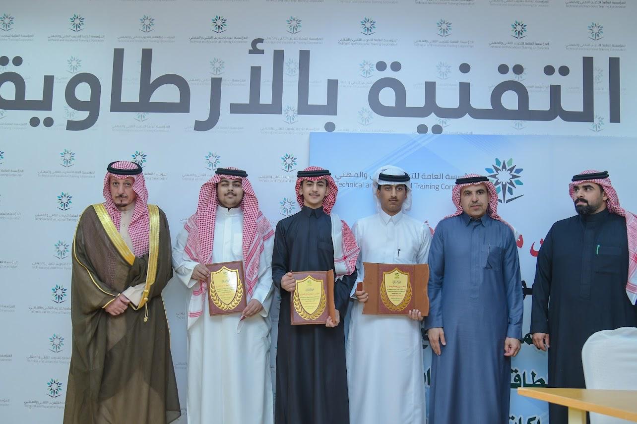 صورة من الألبوم