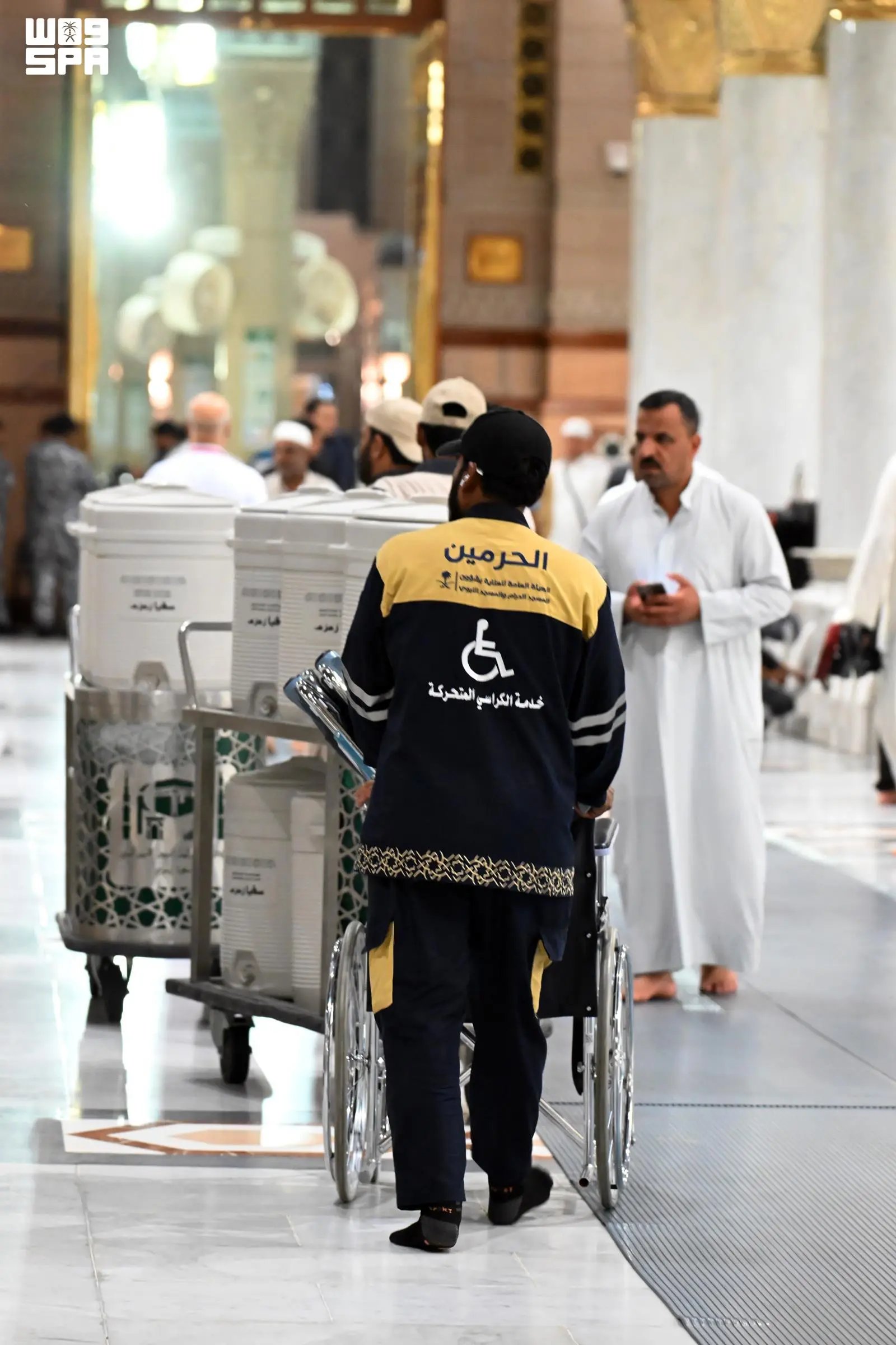 صورة من الألبوم
