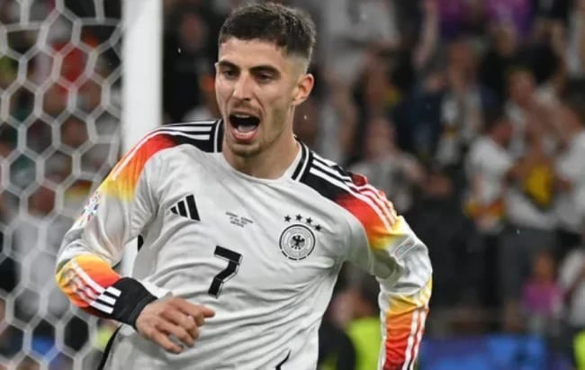 ألمانيا كوراساو يلتقي المنتخبان في افتتاح مشوارهما بـ كأس العالم 2026 ضمن المجموعة E.. المباراة تمثل أول مواجهة تاريخية بين الطرفين.. تنطلق عند 8:00 مساءً بتوقيت الرياض وسط أهمية كبيرة في سباق التأهل 