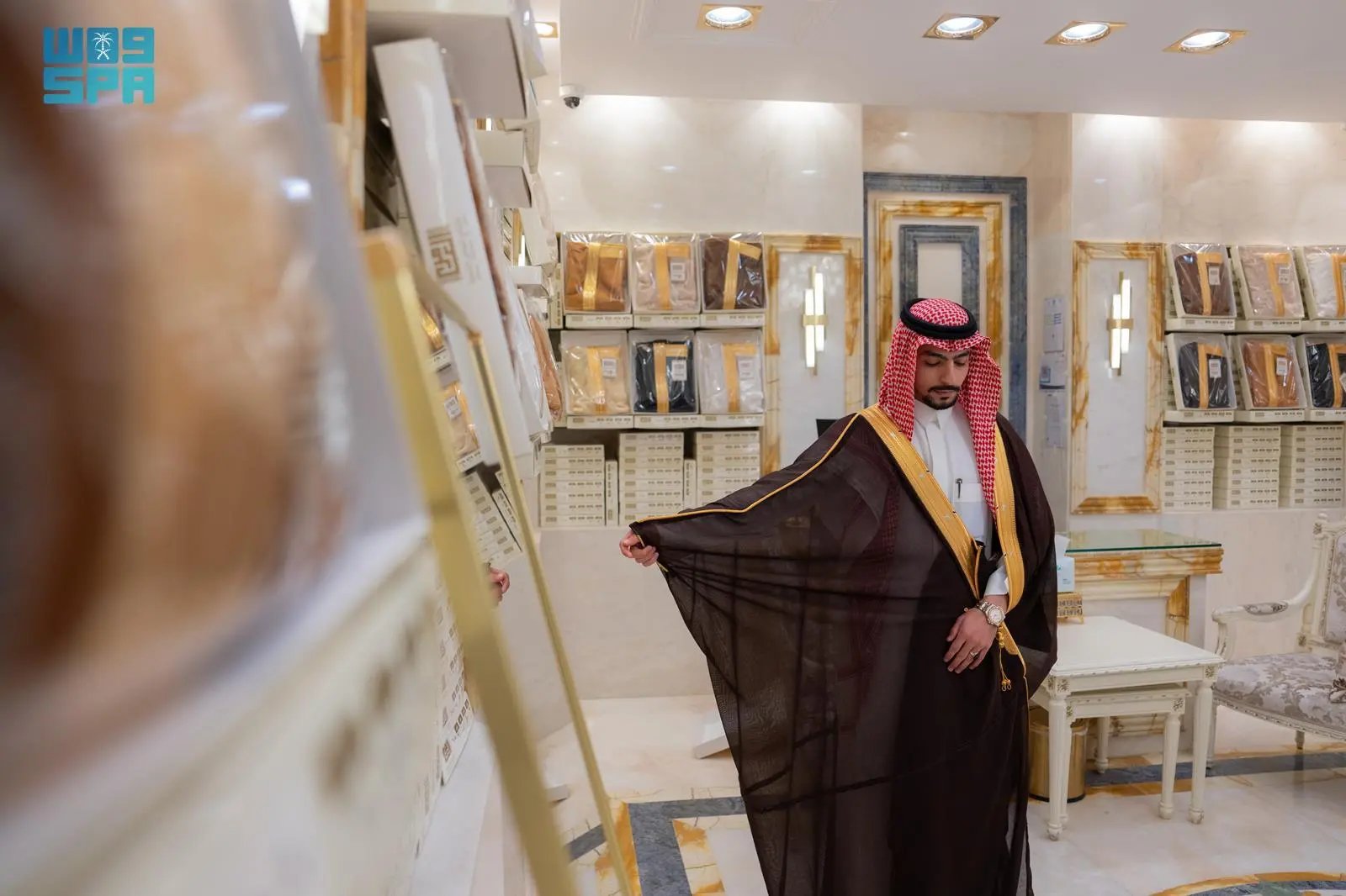 صورة من الألبوم