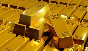 ارتفاع أسعار الذهب بفضل ضعف الدولار وانخفاض أسعار النفط. تجاوزت الأوقية 4570 دولارًا بعد مكاسب يومية بأكثر من 1%. العقود الآجلة تسليم يونيو تسجل ارتفاعًا متزامنًا مع السوق الفورية 