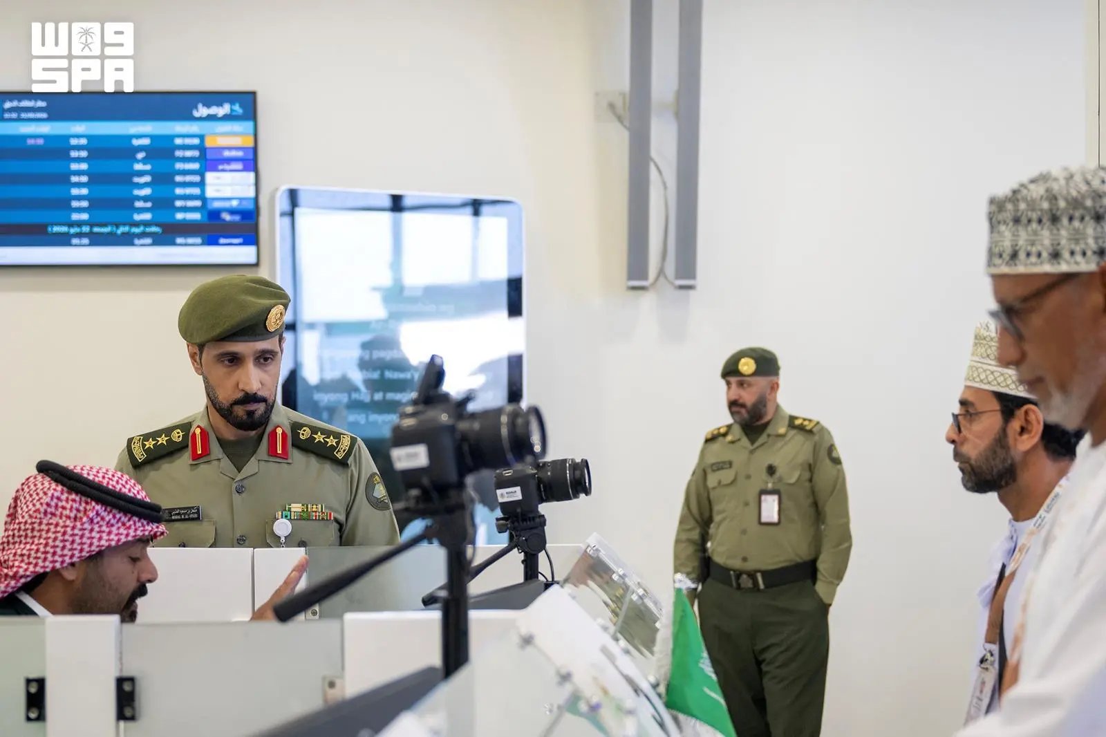 صورة من الألبوم