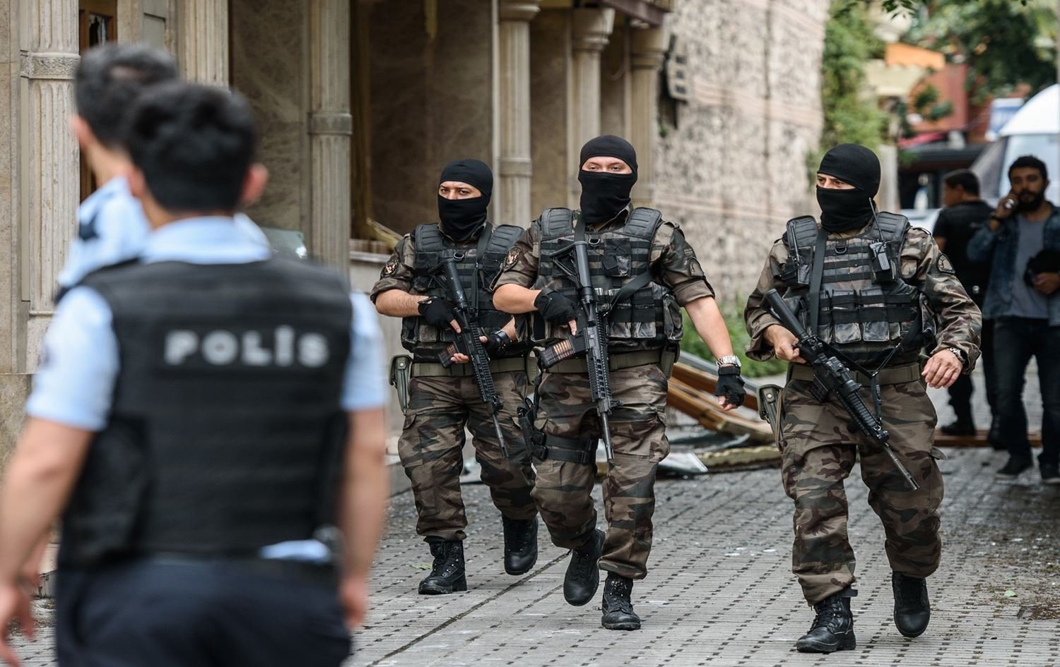 مطلوب لأمريكا تركيا تعتقل قيادياً