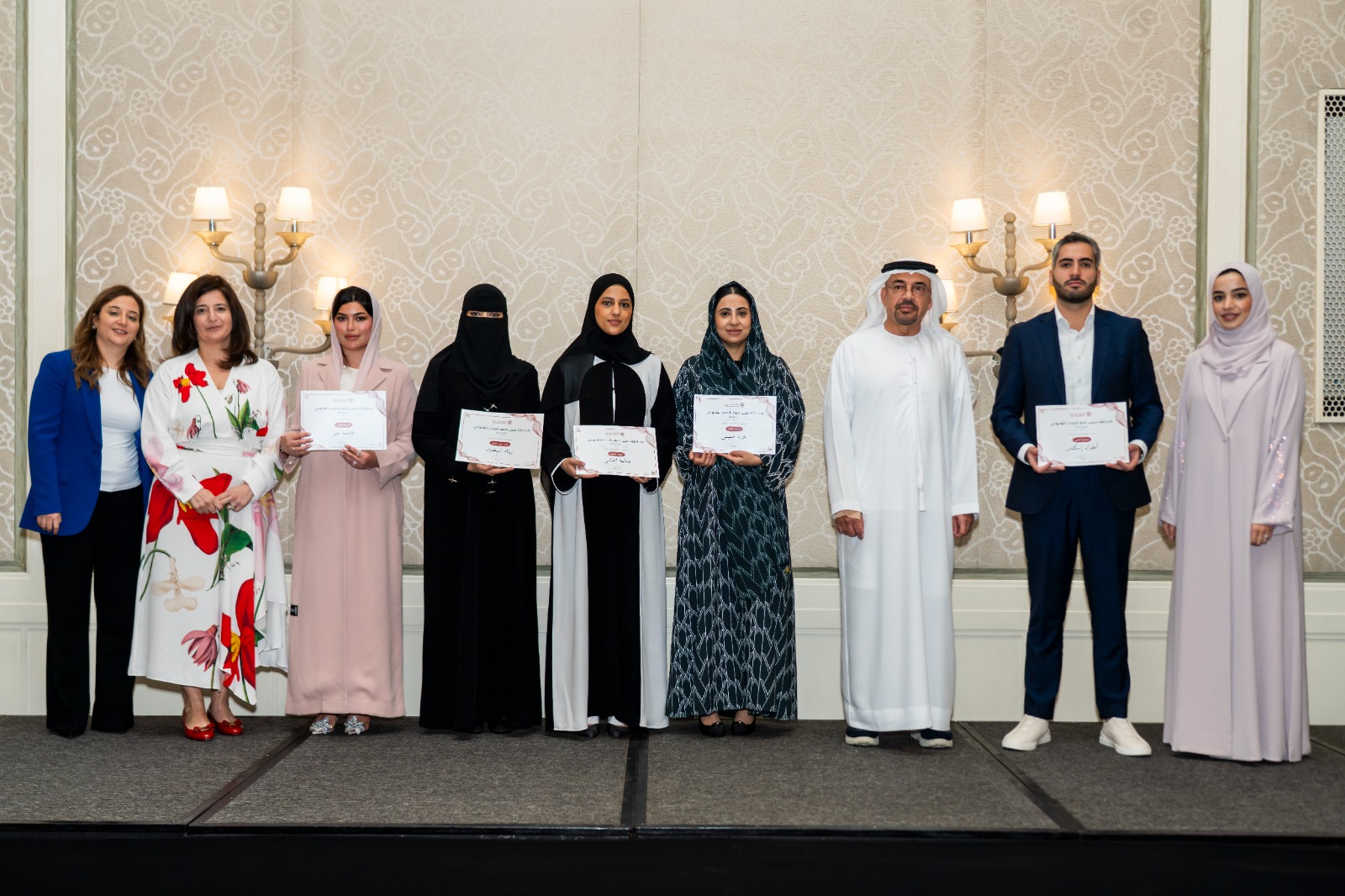 أكاديمية حبيب الملا تكرّم الفائزين بجائزة حبيب الملا للكتابة القانونية الدورة الثانية بحضور نخبة من الشخصيات القانونية البارزة 