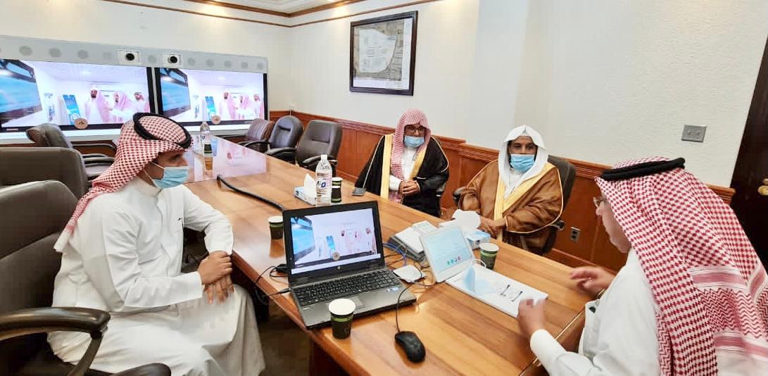 ?ئيس هيئة جدة يلتقي مدير
