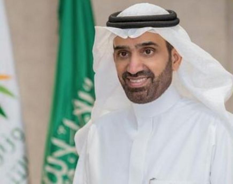 ?بر الاتصال المرئي.. الراجحي يلتقي