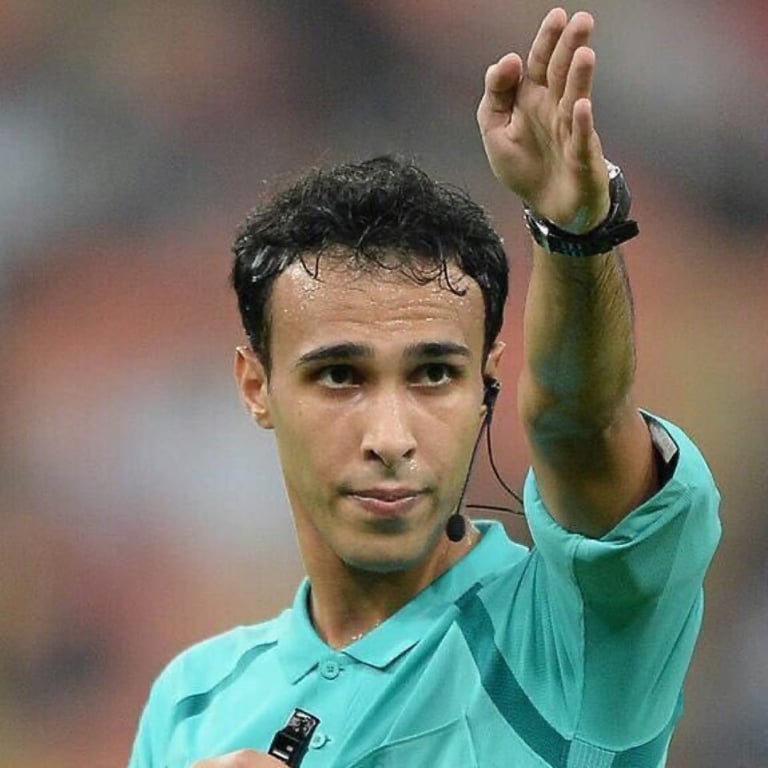 لجنة الحكام تعلن طواقم مباريات الجولة 20 من دوري روشن. خالد الطريس يقود مواجهة الرياض النصر. فريح الجلعود حكمًا لمباراة الأخدود نيوم. الأرجنتيني يائيل فالكون يدير كلاسيكو #الهلال 