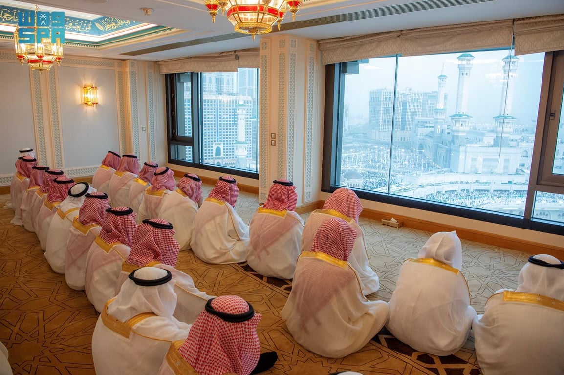 صورة من الألبوم