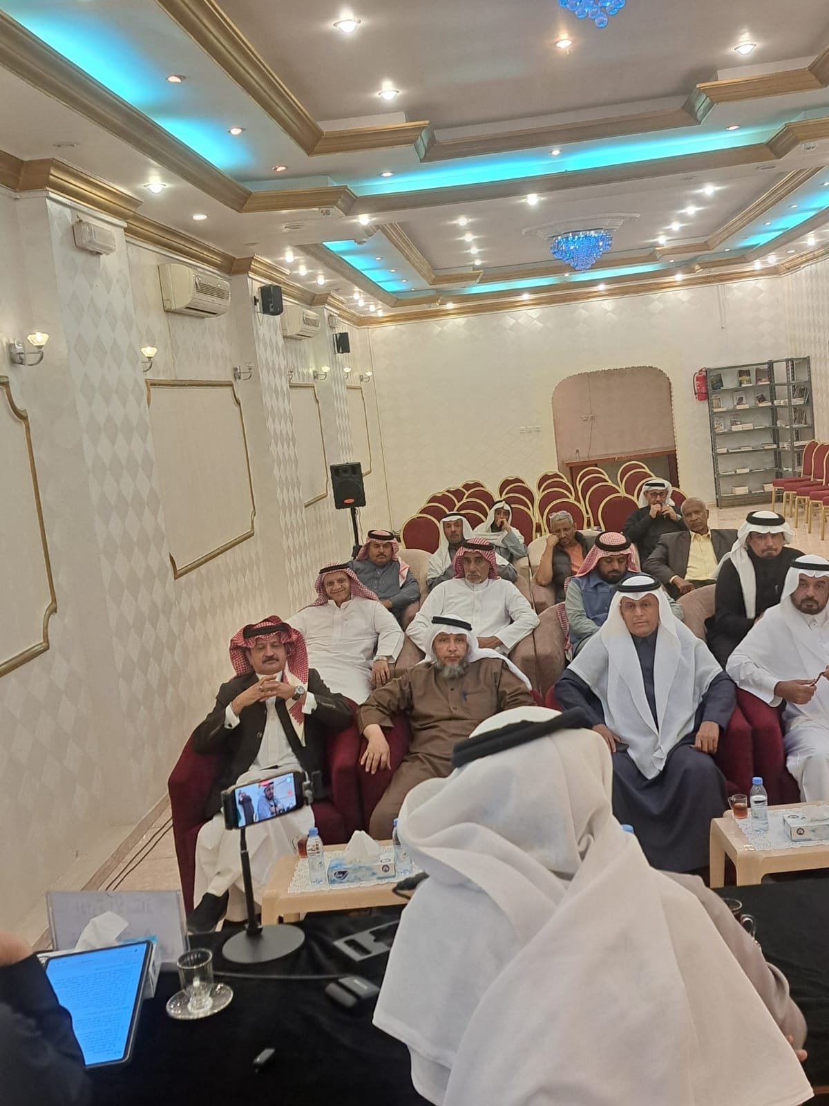 صورة من الألبوم