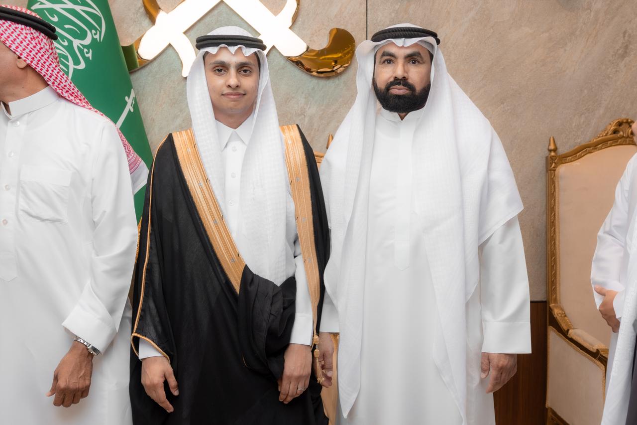صورة من الألبوم